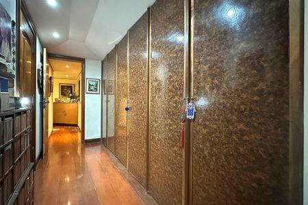 Apartamento à venda com 200m², 4 quartos e 2 vagas