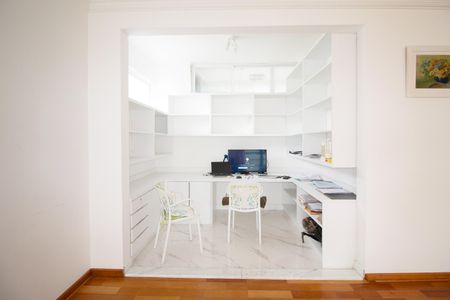 Apartamento para alugar com 3 quartos, 187m² em Jardim Paulista, São Paulo