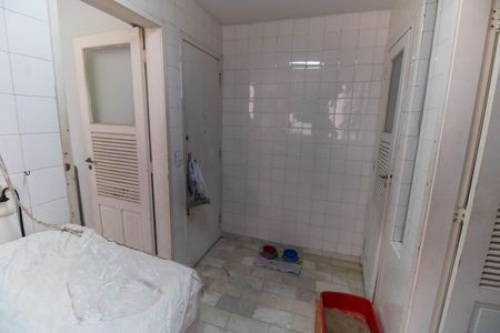 Apartamento à venda com 172m², 4 quartos e 1 vaga Apartamento à venda com 172m², 4 quartos e 1 vagaÁrea de Serviço