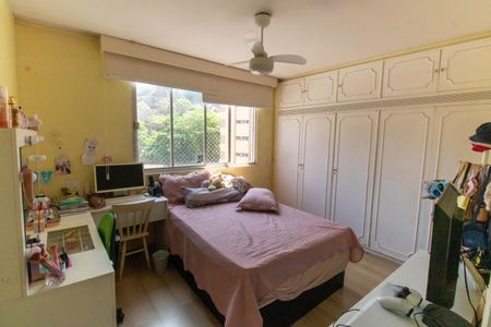 Apartamento à venda com 172m², 4 quartos e 1 vaga Apartamento à venda com 172m², 4 quartos e 1 vagaQuarto 3
