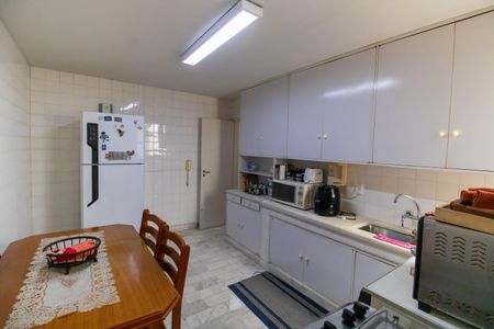 Apartamento à venda com 172m², 4 quartos e 1 vaga Apartamento à venda com 172m², 4 quartos e 1 vagaCozinha