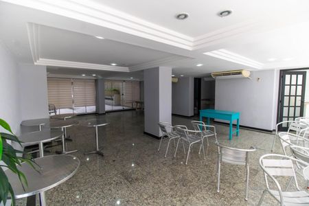 Apartamento à venda com 172m², 4 quartos e 1 vaga Apartamento à venda com 172m², 4 quartos e 1 vagaÁrea comum