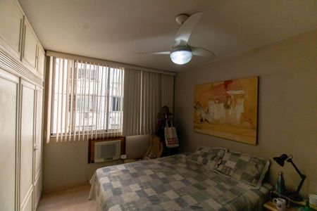 Apartamento à venda com 172m², 4 quartos e 1 vaga Apartamento à venda com 172m², 4 quartos e 1 vagaSuíte