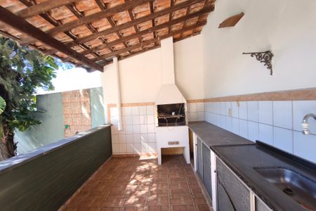 Casa à venda com 169m², 3 quartos e 2 vagasÁrea gourmet