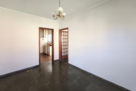 Casa à venda com 169m², 3 quartos e 2 vagasSala de Jantar