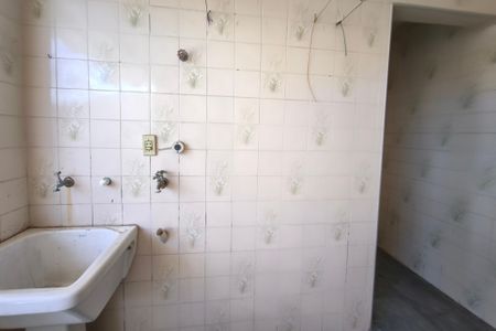 Casa à venda com 169m², 3 quartos e 2 vagasEdícula - Área de serviço