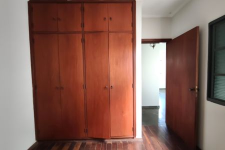 Casa à venda com 169m², 3 quartos e 2 vagasQuarto 3