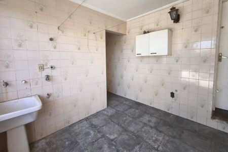 Casa à venda com 169m², 3 quartos e 2 vagasEdícula - Área de serviço