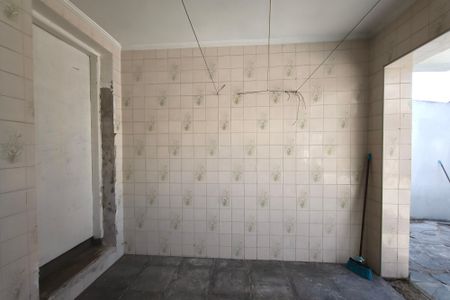 Casa à venda com 169m², 3 quartos e 2 vagasEdícula - Área de serviço