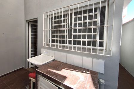 Casa à venda com 169m², 3 quartos e 2 vagasÁrea de Serviço