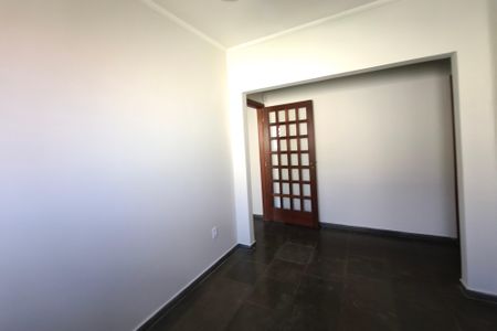 Casa à venda com 169m², 3 quartos e 2 vagasSala de TV