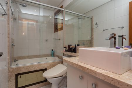 Apartamento à venda com 180m², 3 quartos e 2 vagasQuarto 2