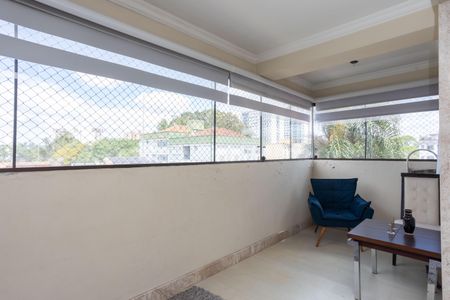 Sala de apartamento à venda com 3 quartos, 180m² em São Sebastião, Porto Alegre