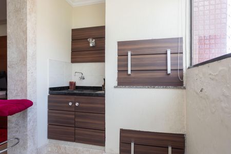 Apartamento à venda com 180m², 3 quartos e 2 vagasSala