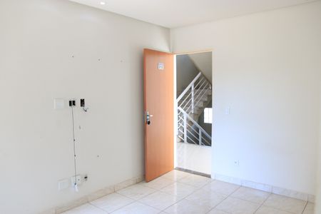 Sala de apartamento para alugar com 2 quartos, 52m² em Setor Progresso, Goiânia