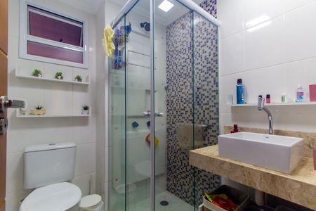 Apartamento à venda com 75m², 3 quartos e 2 vagasBanheiro 2