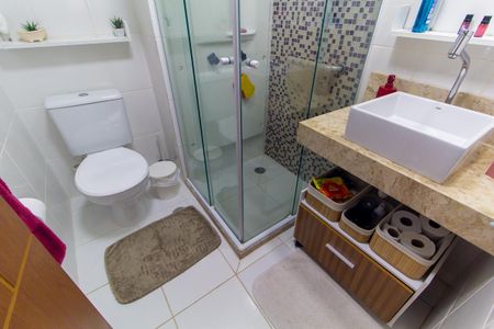 Apartamento à venda com 75m², 3 quartos e 2 vagasBanheiro 2