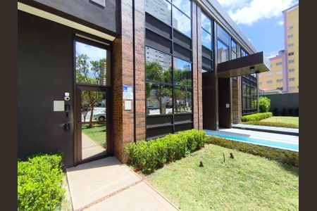 Studio à venda com 27m², 1 quarto e sem vaga Studio à venda com 27m², 1 quarto e sem vagaFachada + Plaquiinha