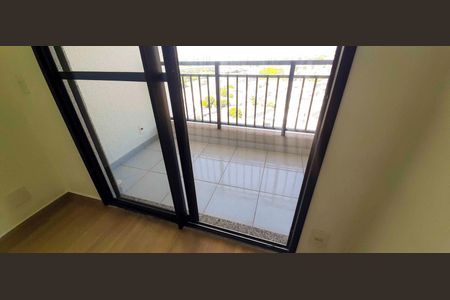 Sacada de apartamento para alugar com 2 quartos, 45m² em Ayrosa, Osasco