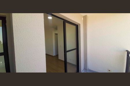 Sacada de apartamento para alugar com 2 quartos, 45m² em Ayrosa, Osasco