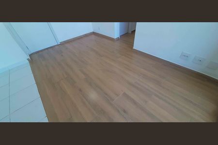 Sala de apartamento para alugar com 2 quartos, 45m² em Ayrosa, Osasco