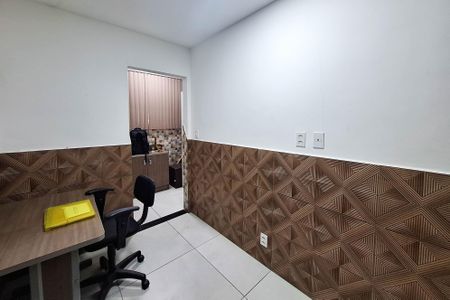 Casa à venda com 300m², 2 quartos e 12 vagasCopa