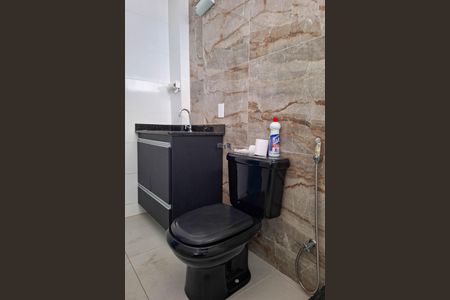 Casa à venda com 300m², 2 quartos e 12 vagasBanheiro 2