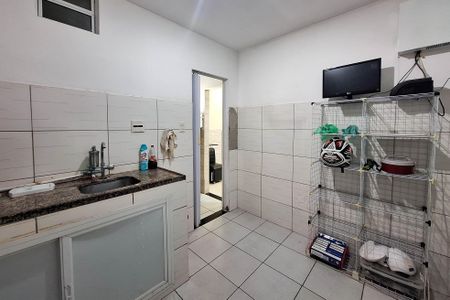 Casa à venda com 300m², 2 quartos e 12 vagasCozinha 2