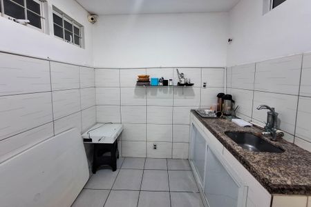 Casa à venda com 300m², 2 quartos e 12 vagasCozinha 2