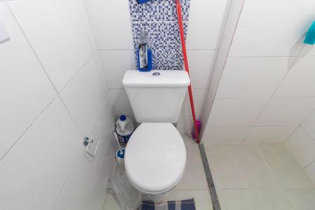 Apartamento à venda com 40m², 2 quartos e sem vaga Apartamento à venda com 40m², 2 quartos e sem vagaBanheiro