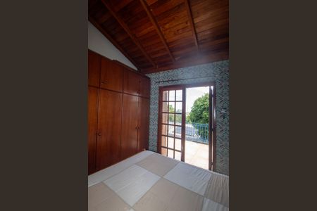 Casa à venda com 200m², 3 quartos e 2 vagas Casa à venda com 200m², 3 quartos e 2 vagasQuarto 2