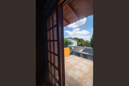 Casa à venda com 200m², 3 quartos e 2 vagas Casa à venda com 200m², 3 quartos e 2 vagasQuarto 2