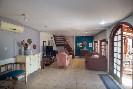 Casa à venda com 200m², 3 quartos e 2 vagas Casa à venda com 200m², 3 quartos e 2 vagassala 2