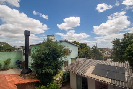 Casa à venda com 200m², 3 quartos e 2 vagas Casa à venda com 200m², 3 quartos e 2 vagasVista