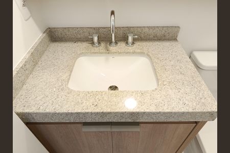 Apartamento para alugar com 28m², 1 quarto e sem vaga Apartamento para alugar com 28m², 1 quarto e sem vagaBanheiro Social