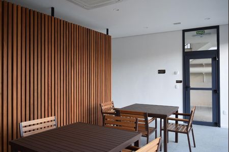 Apartamento para alugar com 28m², 1 quarto e sem vagaÁrea comum - Salão de Festas