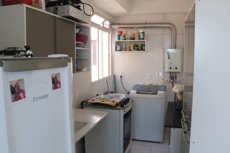 Cozinha de apartamento para alugar com 1 quarto, 45m² em Cerâmica, Nova Iguaçu
