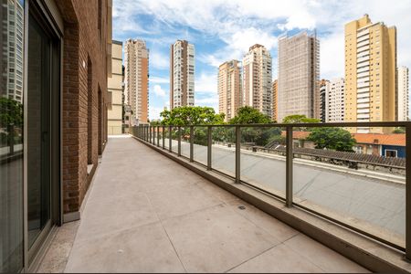 Apartamento à venda com 520m², 4 quartos e 5 vagas Apartamento à venda com 520m², 4 quartos e 5 vagasVaranda