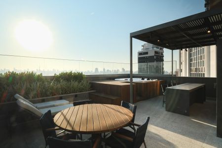 Apartamento à venda com 260m², 3 quartos e 3 vagas Apartamento à venda com 260m², 3 quartos e 3 vagasVista