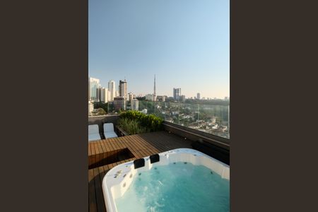 Apartamento à venda com 260m², 3 quartos e 3 vagas Apartamento à venda com 260m², 3 quartos e 3 vagasVista