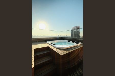 Apartamento à venda com 260m², 3 quartos e 3 vagas Apartamento à venda com 260m², 3 quartos e 3 vagasVista