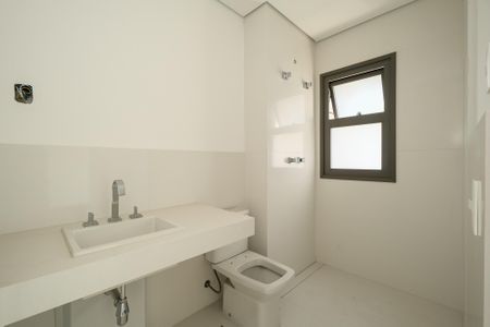 Apartamento à venda com 260m², 3 quartos e 3 vagas Apartamento à venda com 260m², 3 quartos e 3 vagasBanheiro