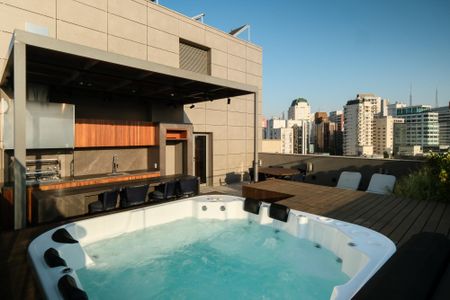 Apartamento à venda com 260m², 3 quartos e 3 vagas Apartamento à venda com 260m², 3 quartos e 3 vagasVaranda