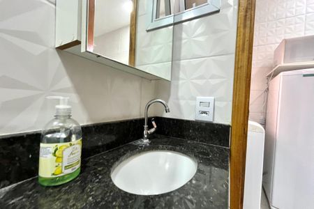 Banheiro de apartamento para alugar com 1 quarto, 45m² em Parque Jabaquara, São Paulo