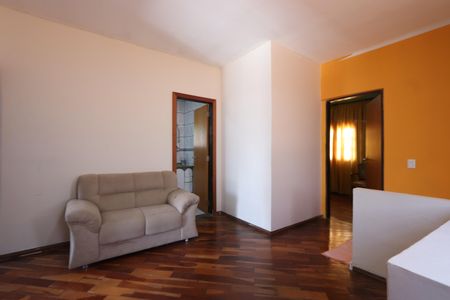 Casa à venda com 168m², 3 quartos e 2 vagasHall dos Quartos