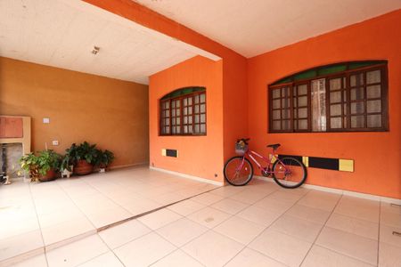 Casa à venda com 168m², 3 quartos e 2 vagasGaragem