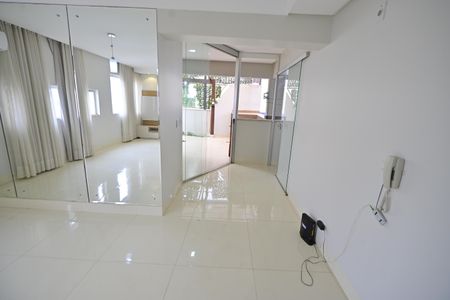 Apartamento para alugar com 4 quartos, 200m² em Setor Bela Vista, Goiânia