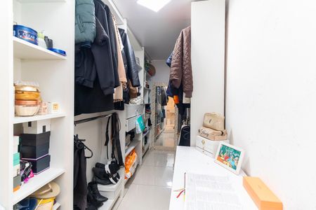Casa à venda com 115m², 3 quartos e 2 vagasCloset da suíte