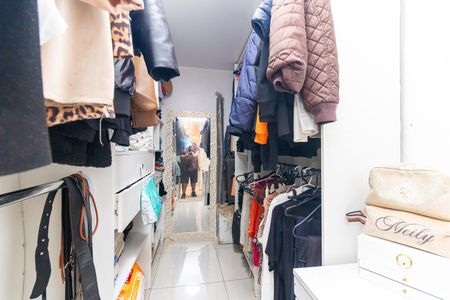 Casa à venda com 115m², 3 quartos e 2 vagasCloset da suíte