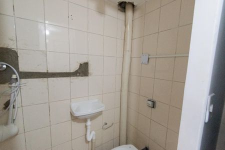 Banheiro de kitnet/studio para alugar com 1 quarto, 12m² em Ipiranga, São Paulo